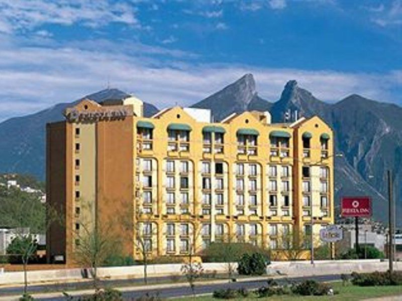Fiesta Inn Monterrey Valle San Pedro Garza Garcia Kültér fotó